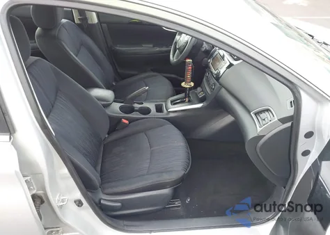 2016 Nissan Sentra S из США, поврежденный, VIN 3N1AB7AP8GL650441